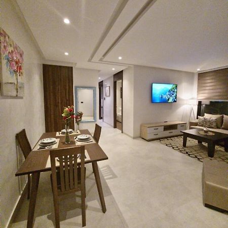 Modern Luxury Retreat: 2-Bedroom Apartment In The Heart Of Marrakech Marrakesh Exterior photo
