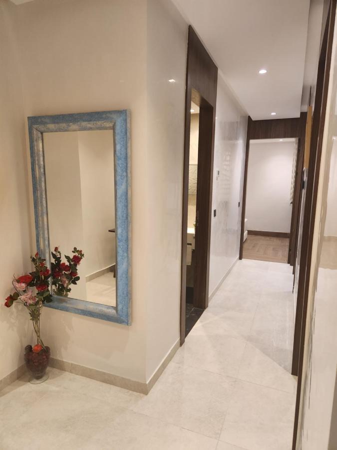 Modern Luxury Retreat: 2-Bedroom Apartment In The Heart Of Marrakech Marrakesh Exterior photo