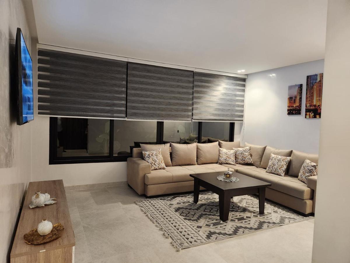 Modern Luxury Retreat: 2-Bedroom Apartment In The Heart Of Marrakech Marrakesh Exterior photo